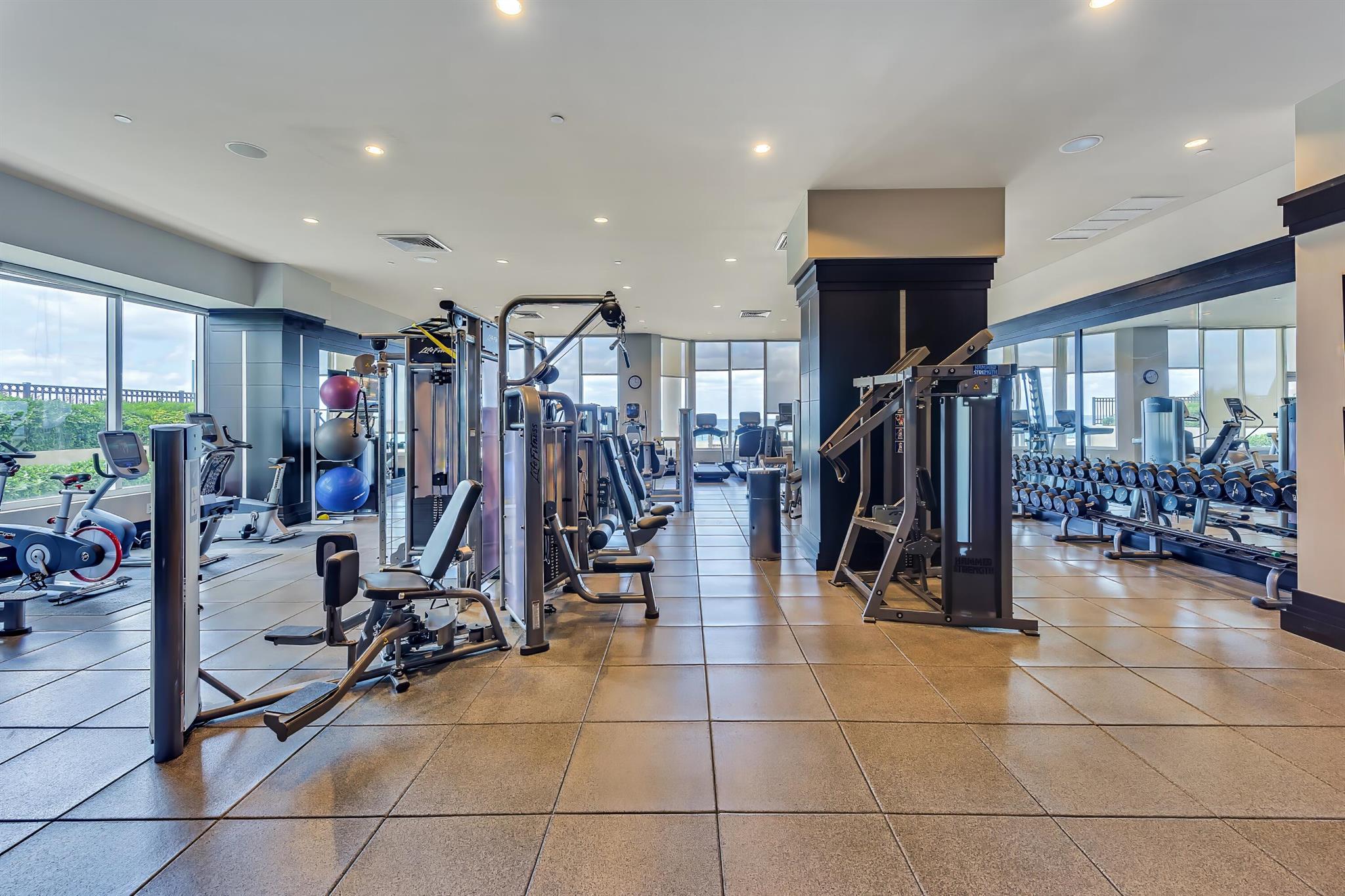 2700 N Ocean Dr #306b Riviera Beach, FL 33404