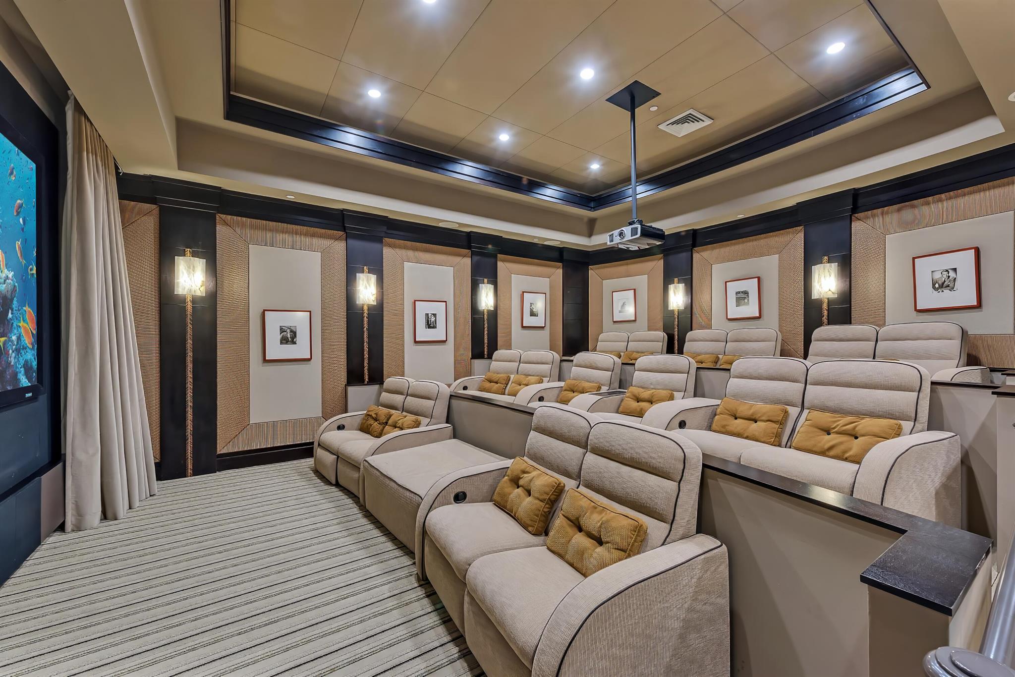 2700 N Ocean Dr #306b Riviera Beach, FL 33404