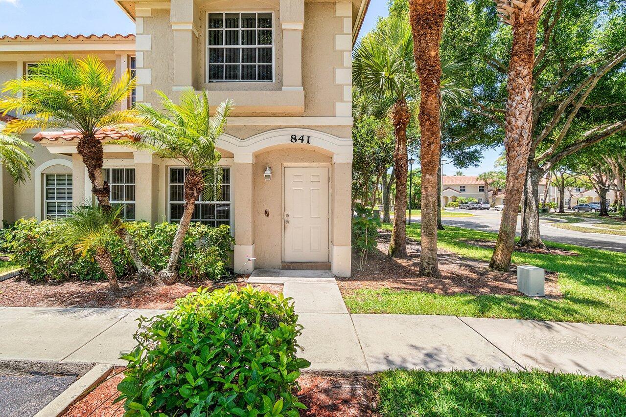841 Summit Lk Dr