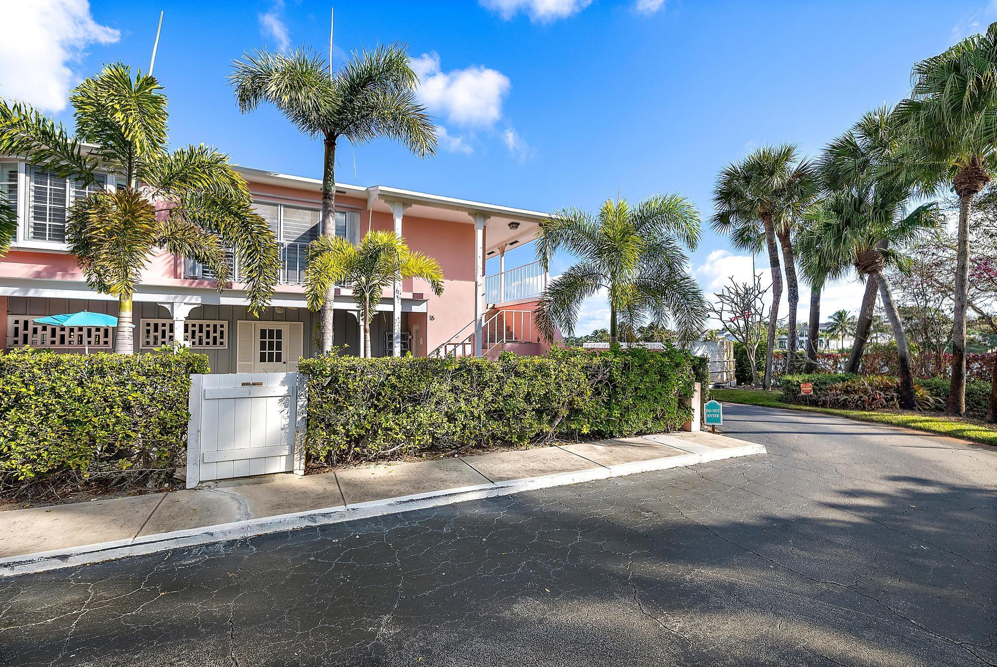 475 Tequesta Dr #16