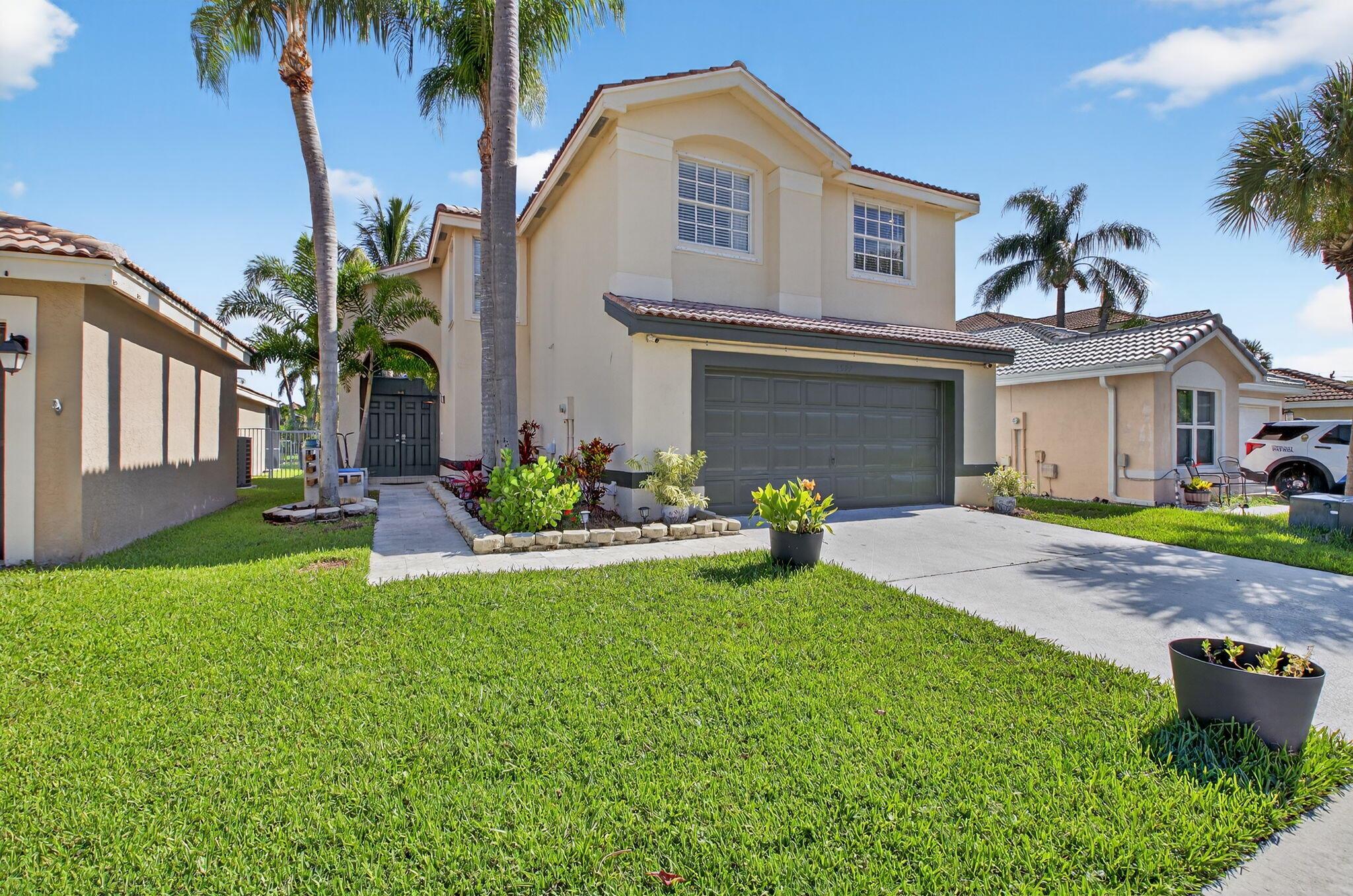 3527 Stratton Ln