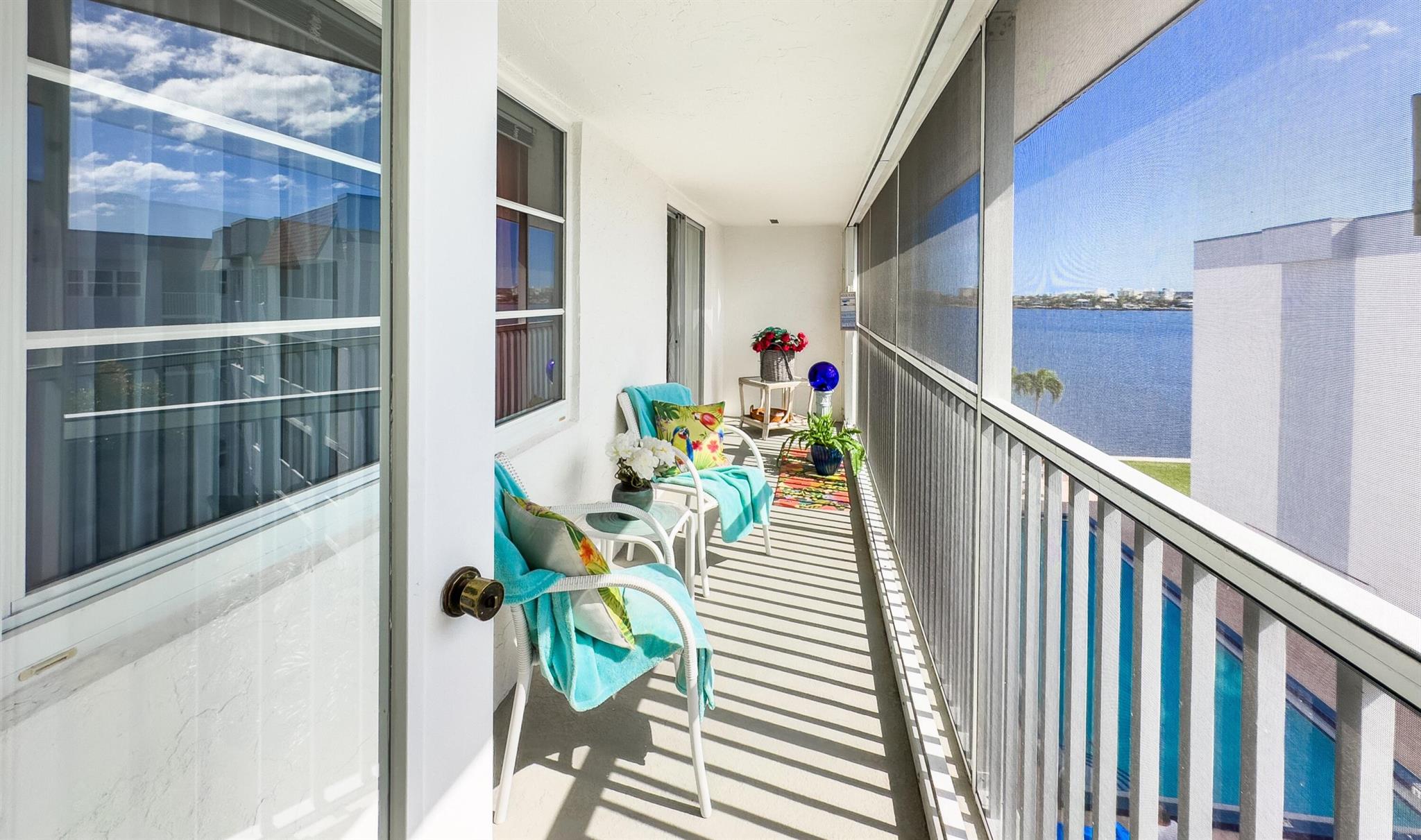 1502 S Lakeside Dr #410