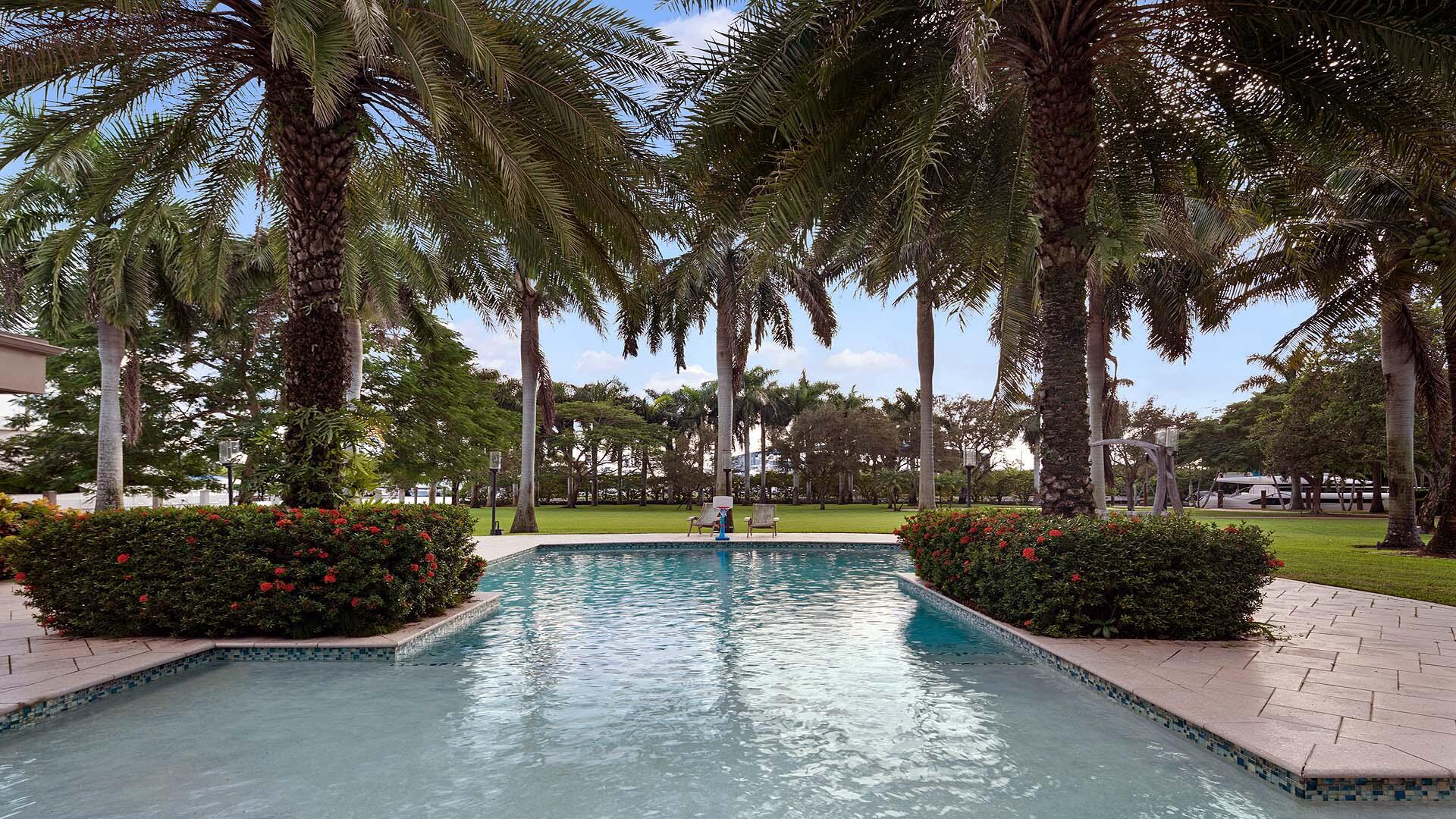 1600 SW 15th Ave Fort Lauderdale, FL 33312