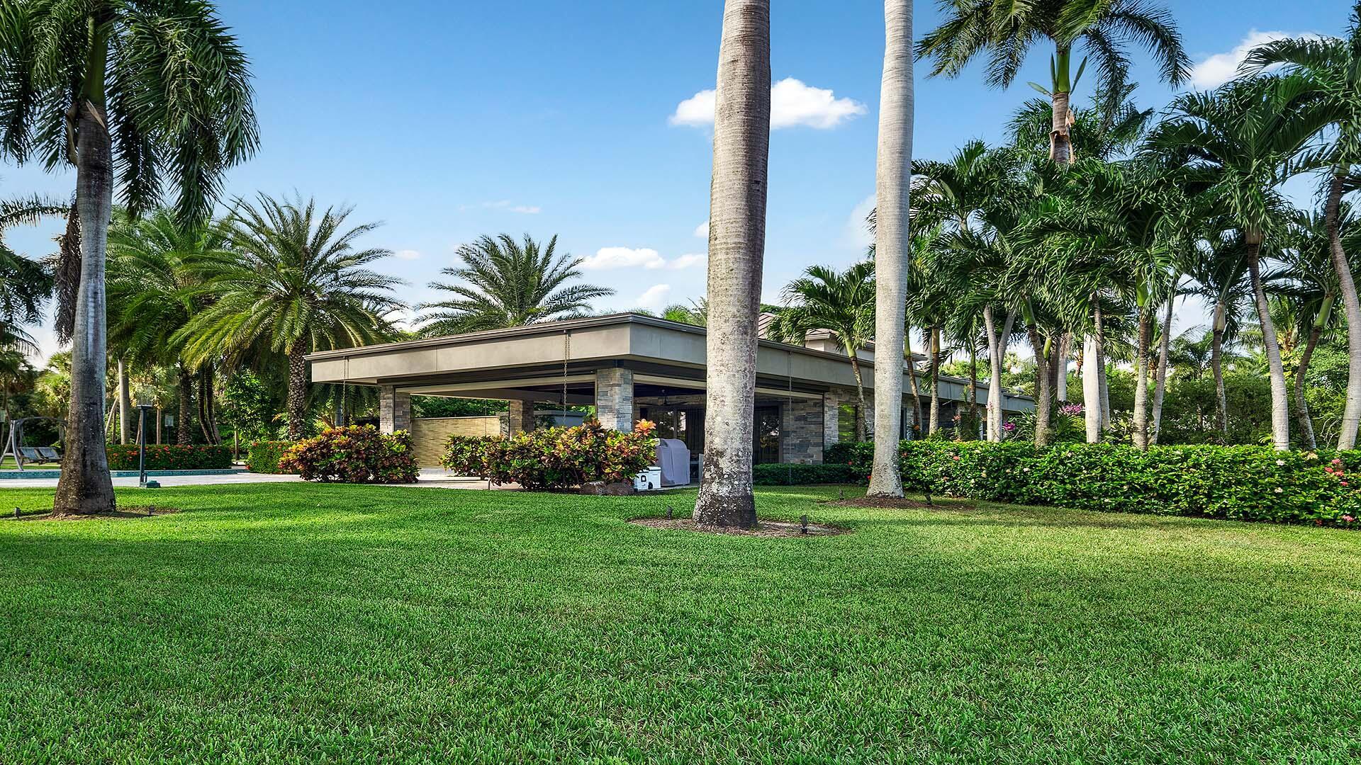 1600 SW 15th Ave Fort Lauderdale, FL 33312