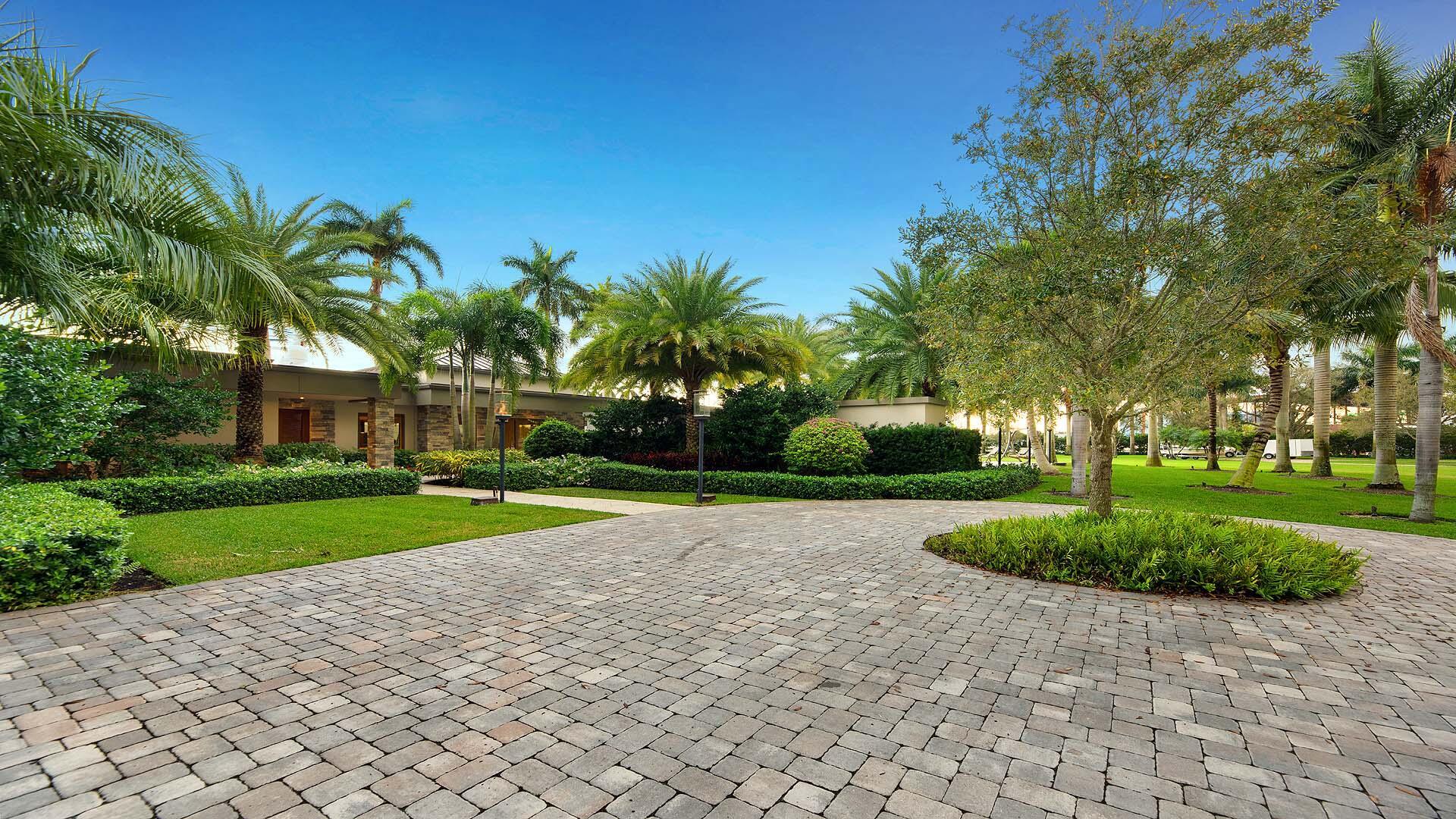 1600 SW 15th Ave Fort Lauderdale, FL 33312