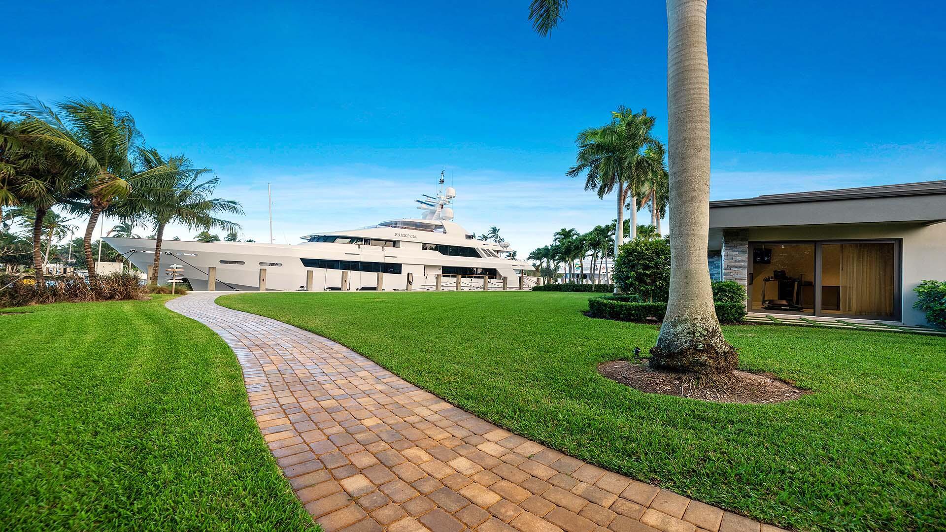 1600 SW 15th Ave Fort Lauderdale, FL 33312