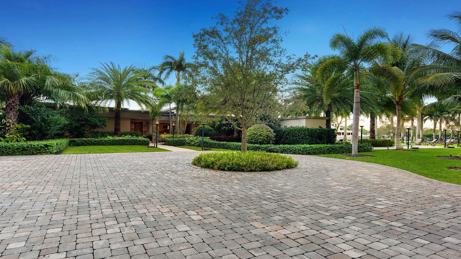 1600 SW 15th Ave Fort Lauderdale, FL 33312