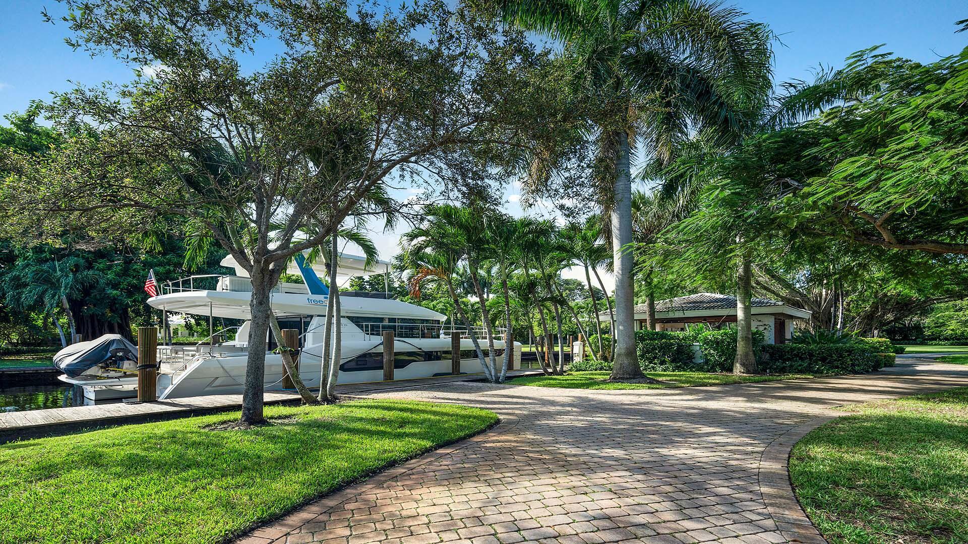 1600 SW 15th Ave Fort Lauderdale, FL 33312