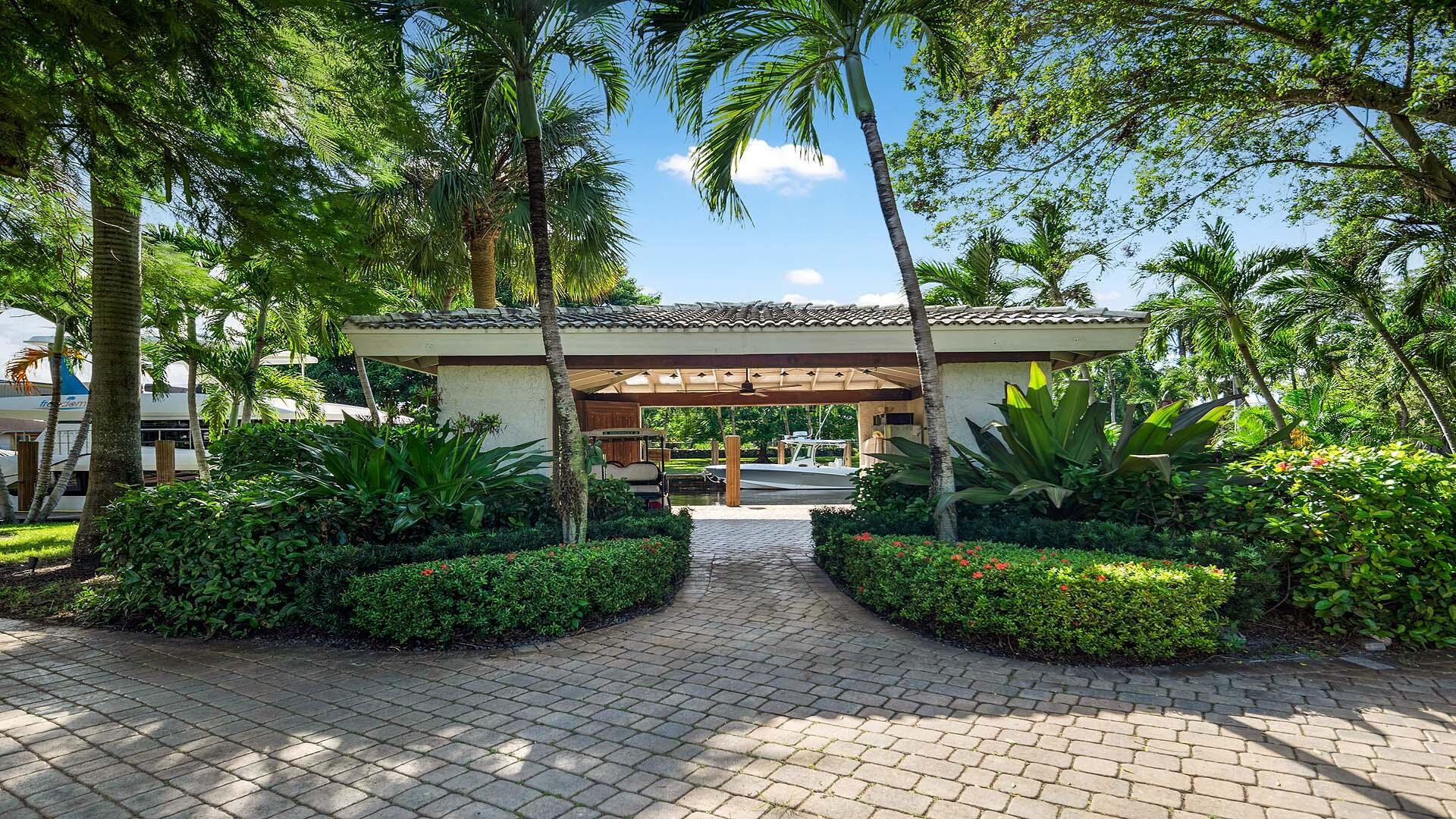 1600 SW 15th Ave Fort Lauderdale, FL 33312