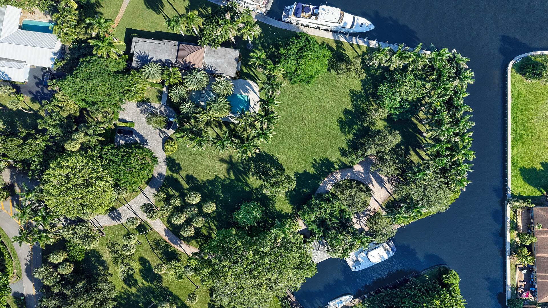 1600 SW 15th Ave Fort Lauderdale, FL 33312