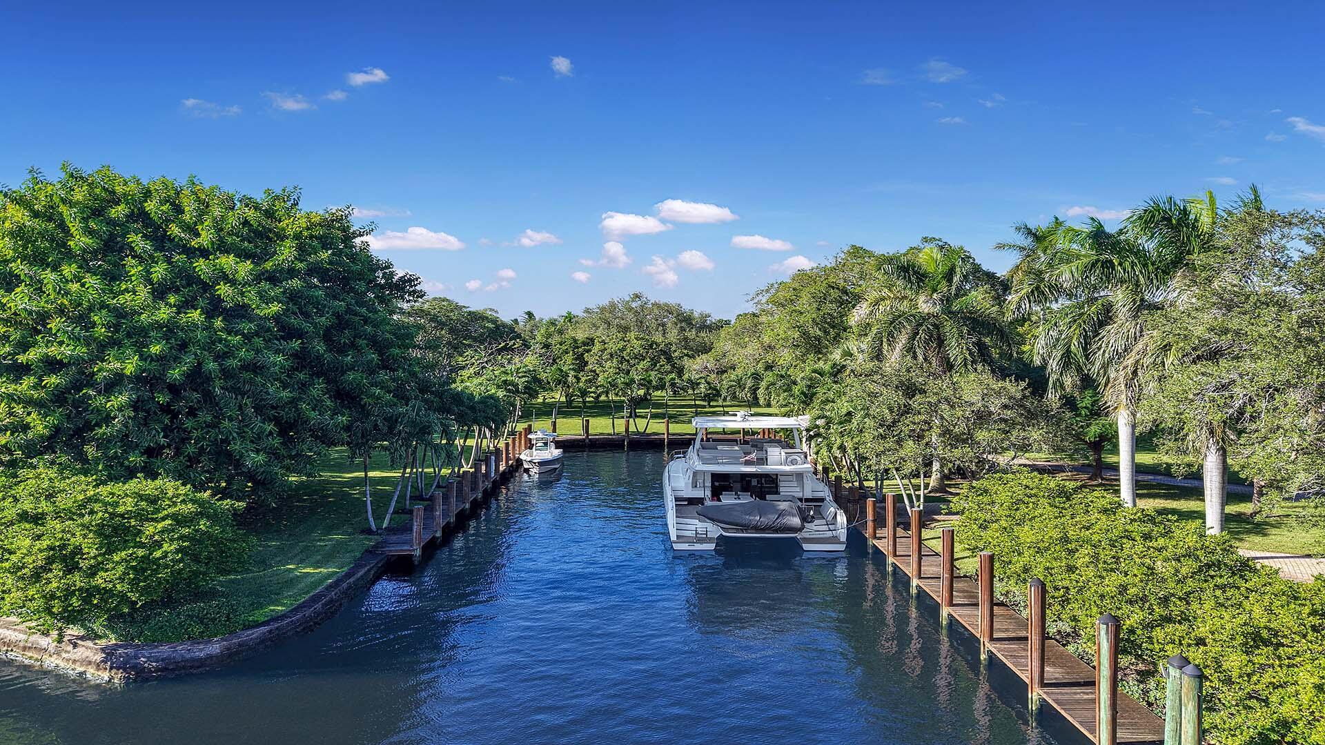 1600 SW 15th Ave Fort Lauderdale, FL 33312