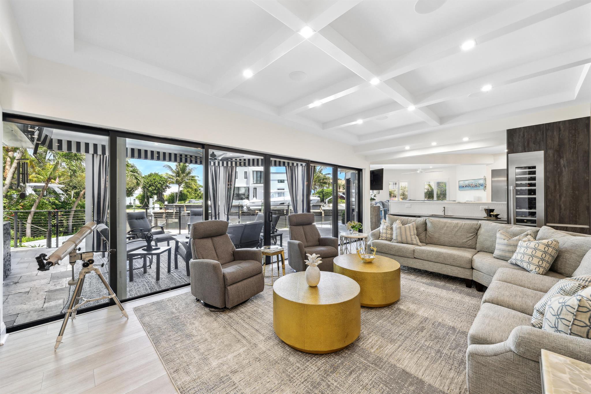 125 Marlin Dr Ocean Ridge, FL 33435