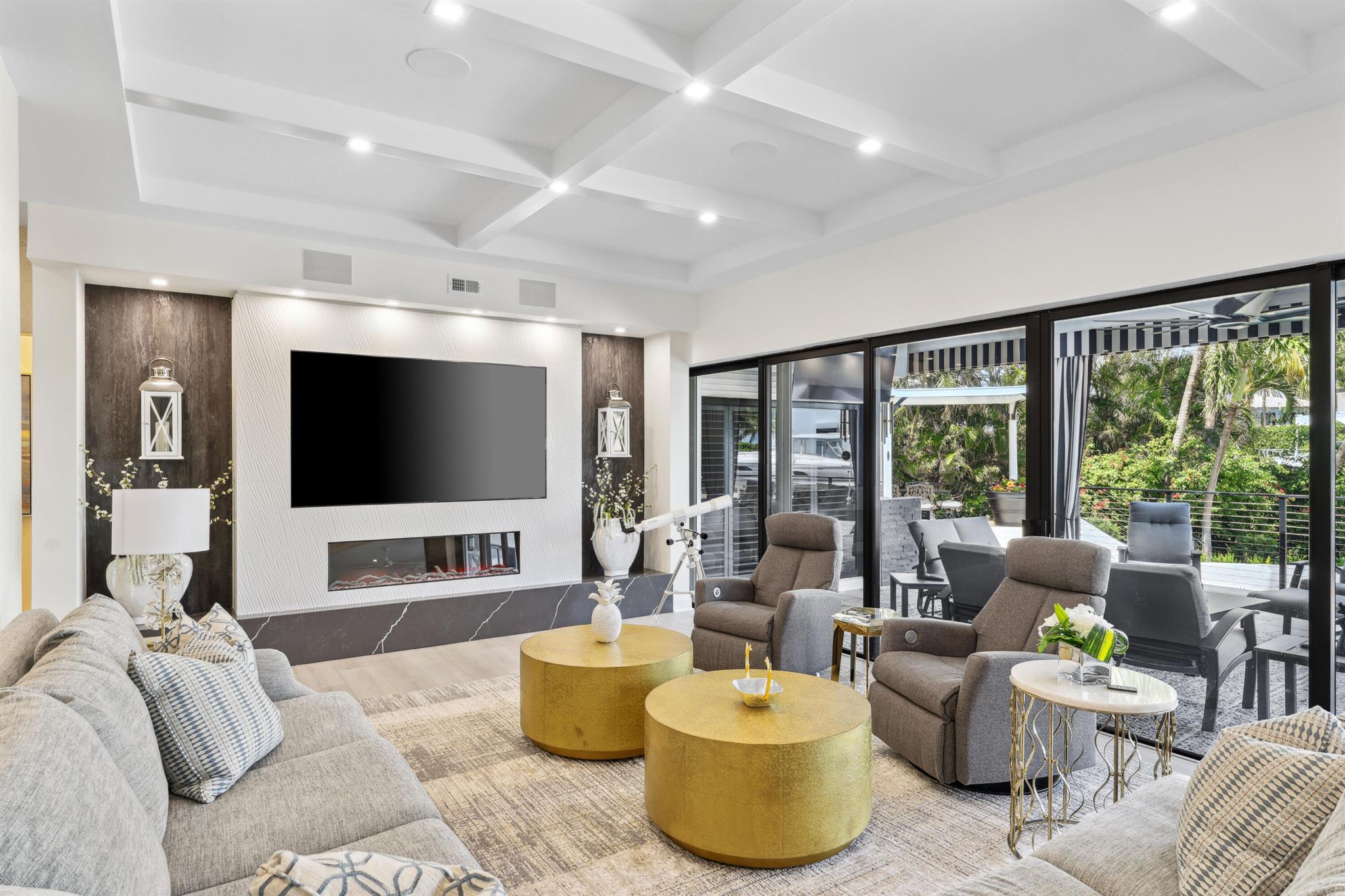 125 Marlin Dr Ocean Ridge, FL 33435