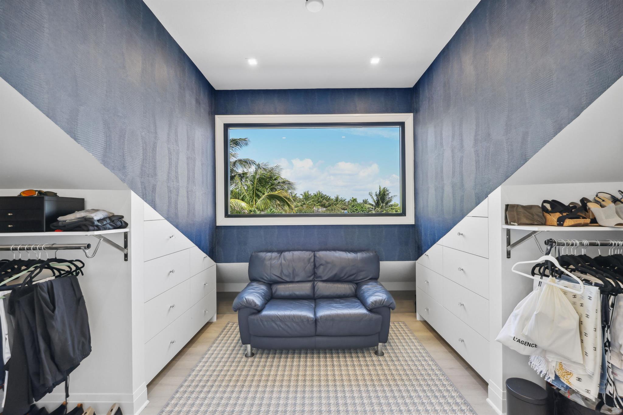 125 Marlin Dr Ocean Ridge, FL 33435