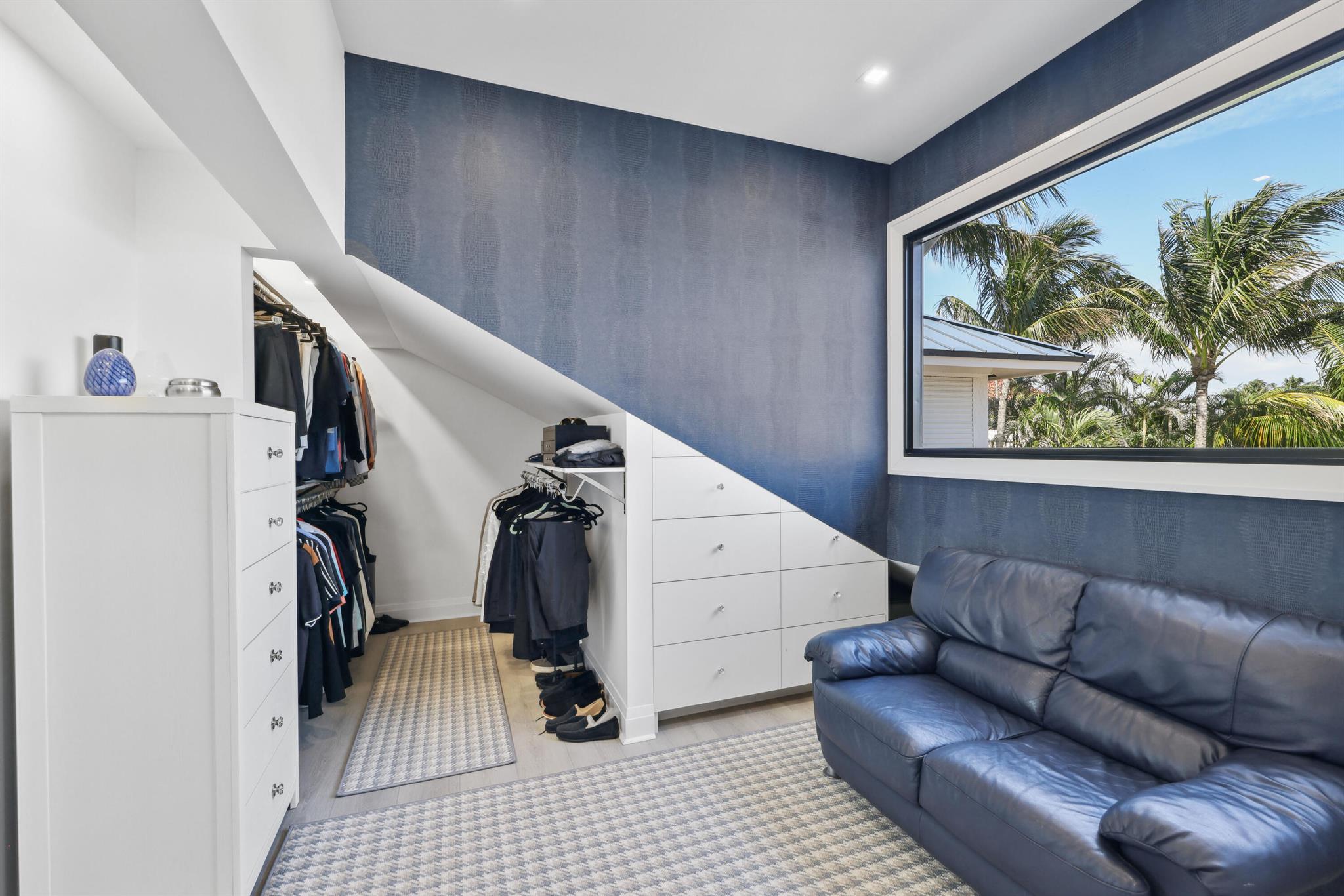 125 Marlin Dr Ocean Ridge, FL 33435