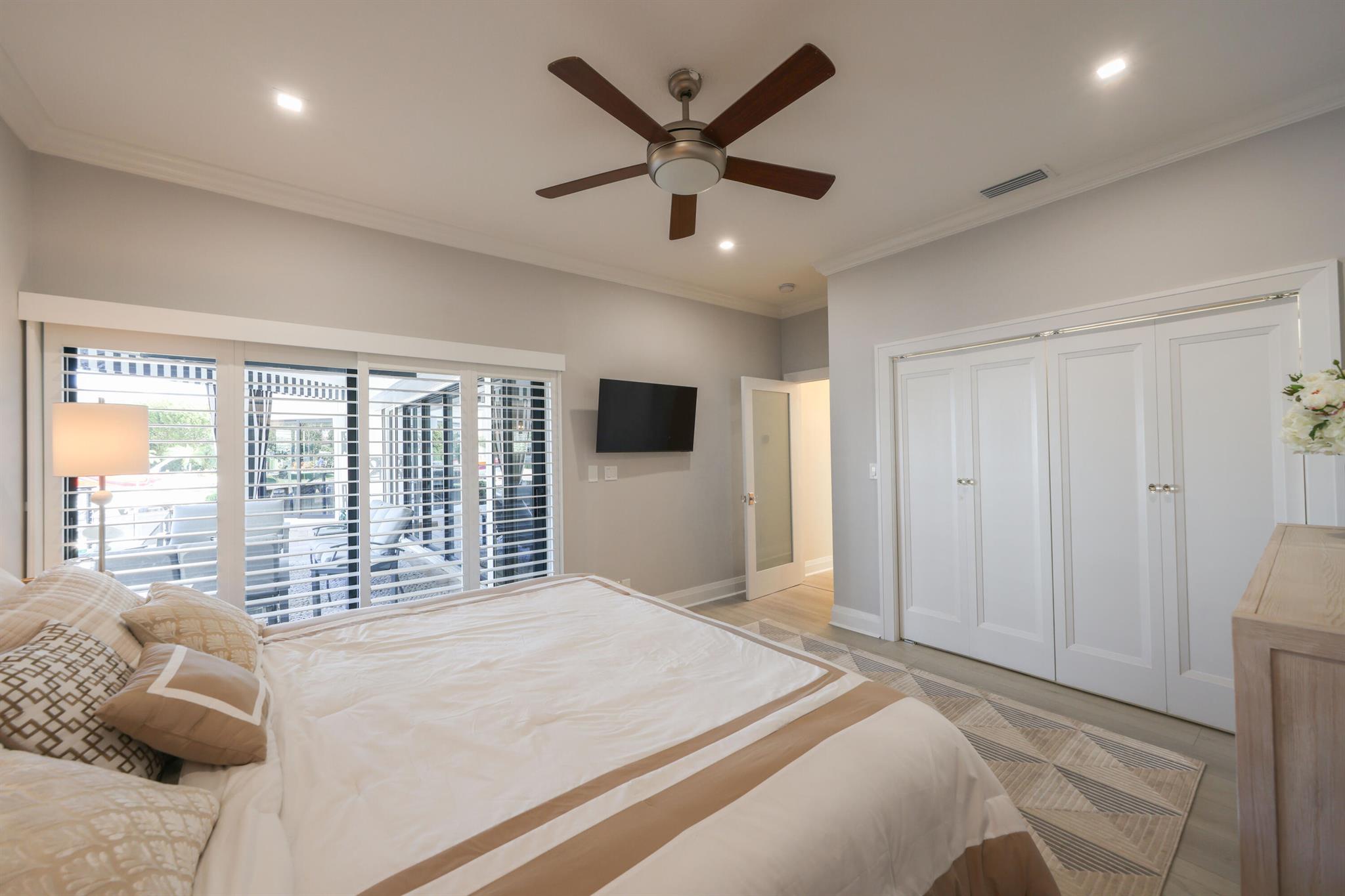 125 Marlin Dr Ocean Ridge, FL 33435