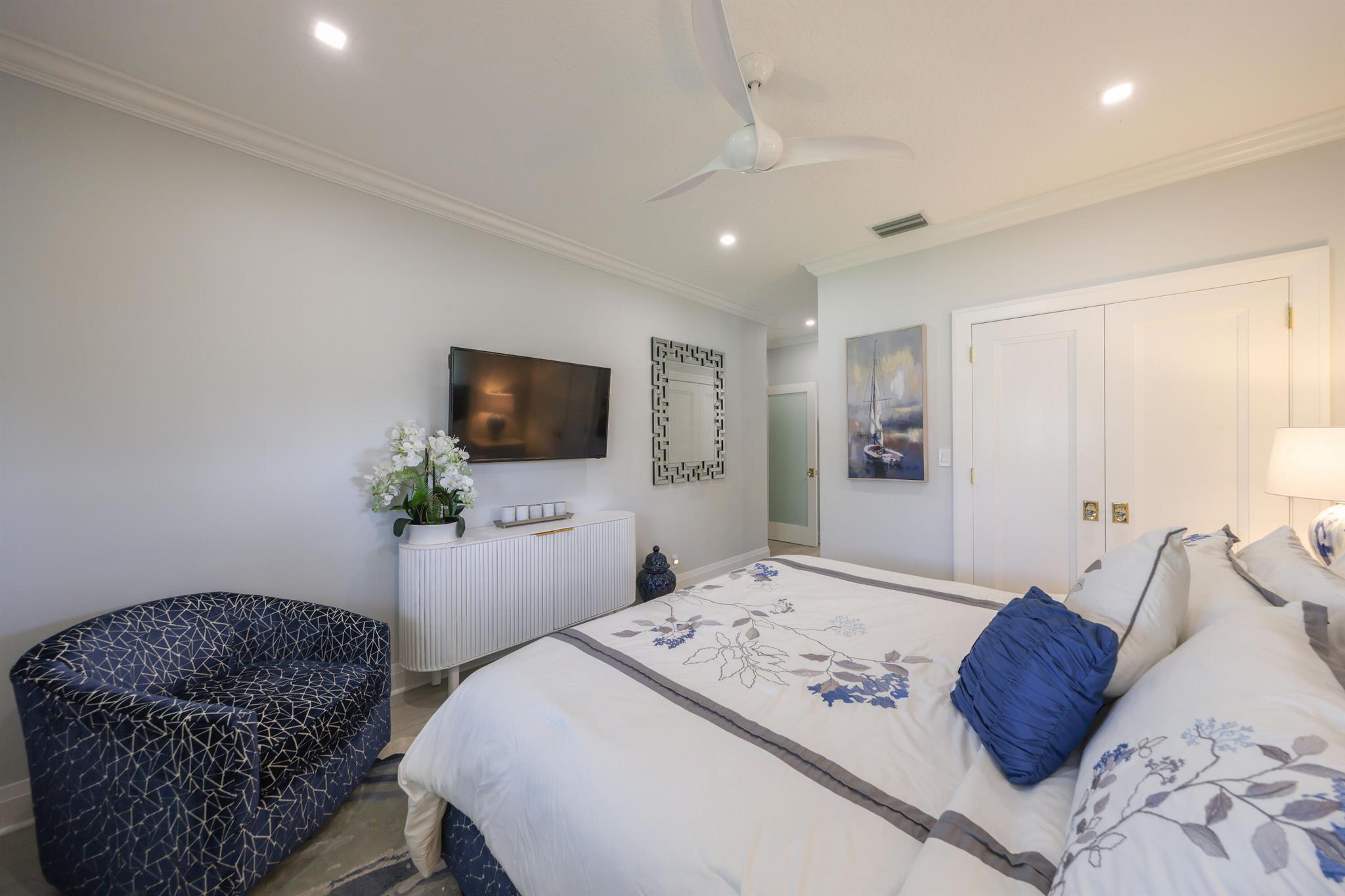 125 Marlin Dr Ocean Ridge, FL 33435