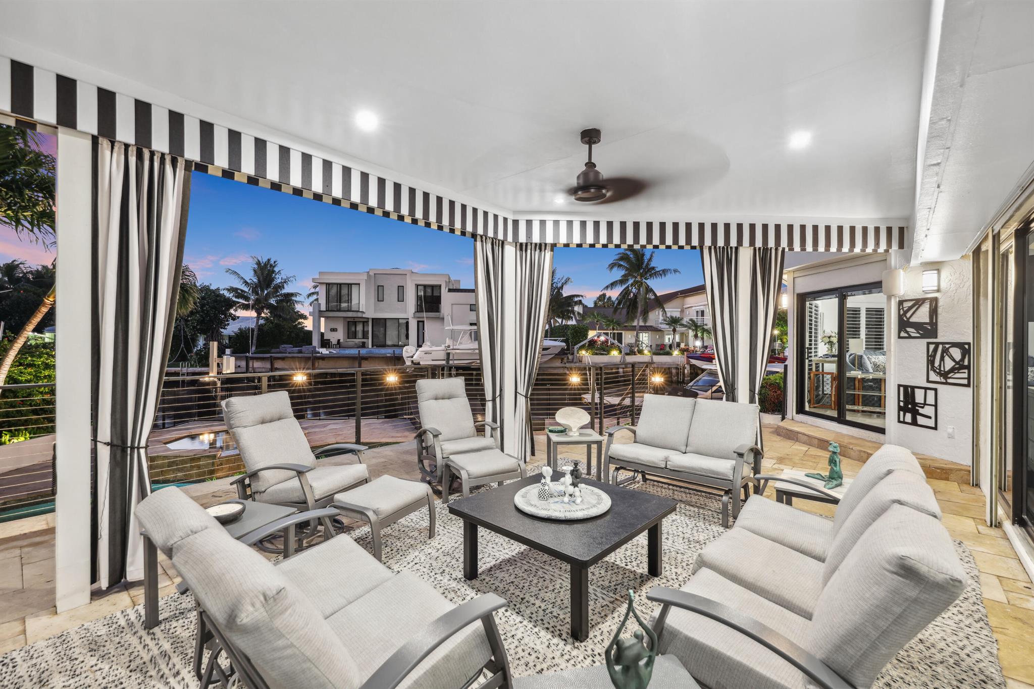 125 Marlin Dr Ocean Ridge, FL 33435