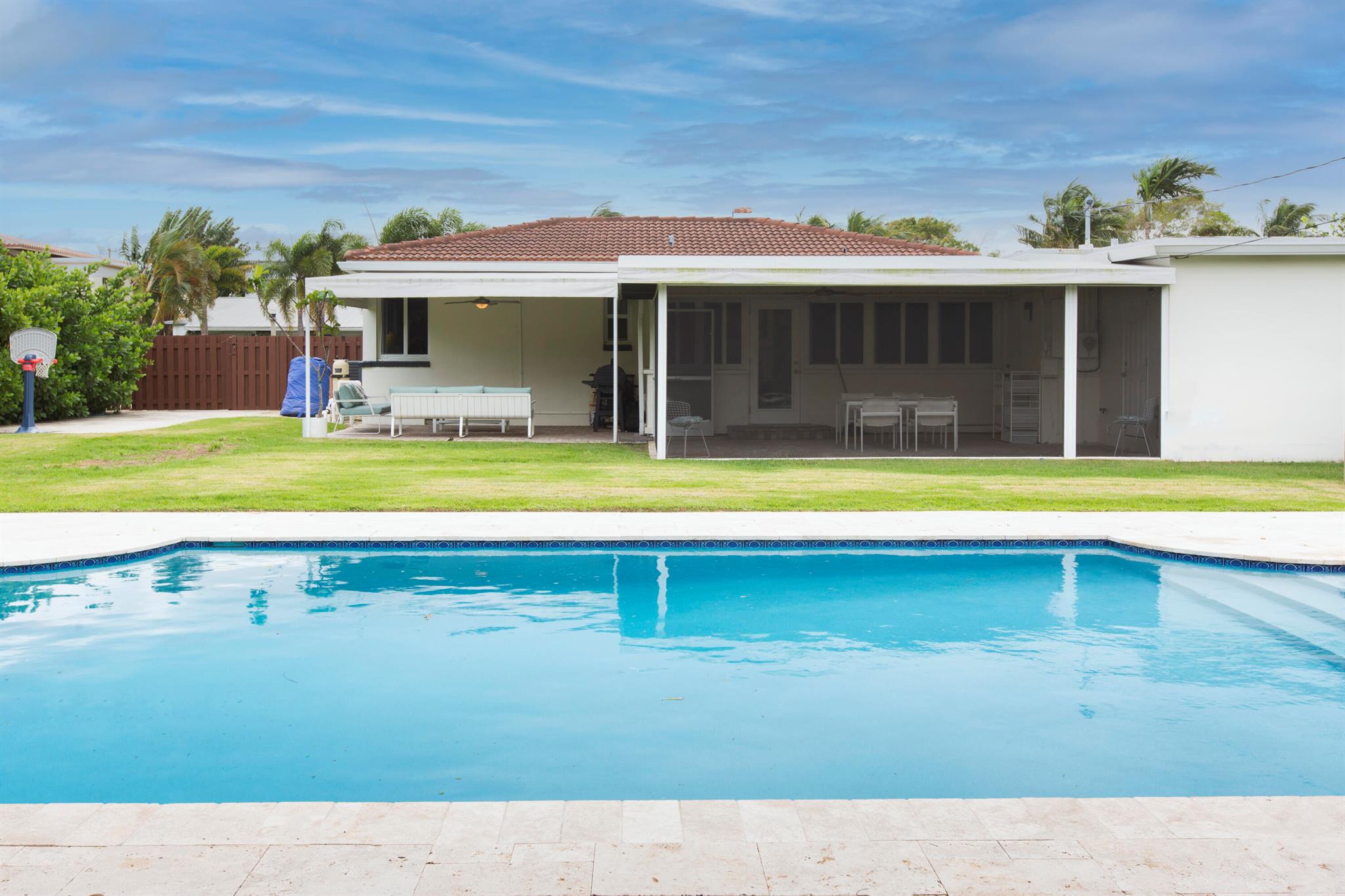 247 Bloomfield Dr Dr