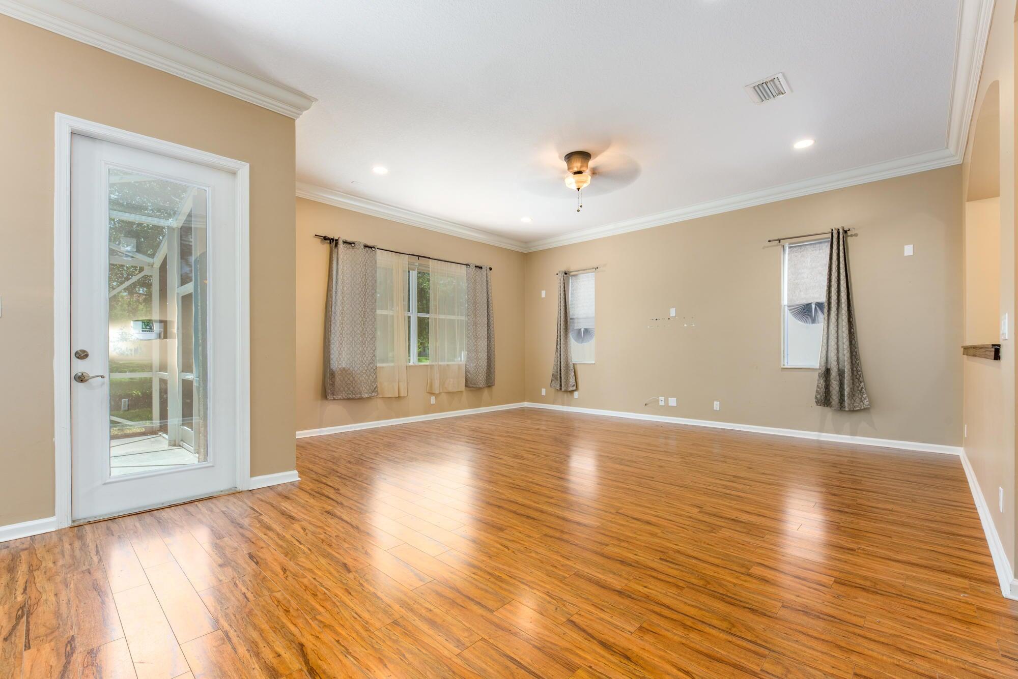 1088 Grove Park Cir Boynton Beach, FL 33436