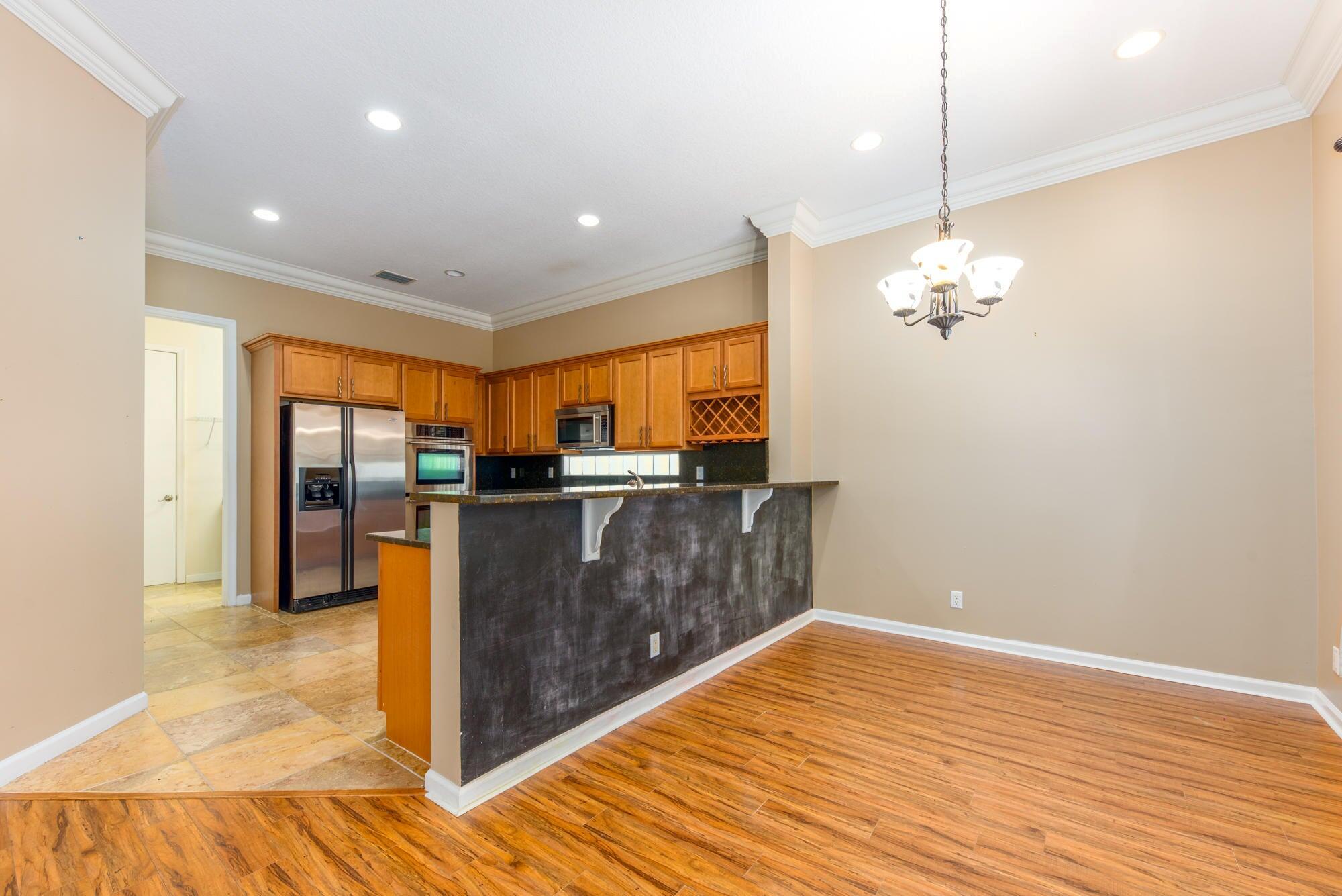 1088 Grove Park Cir Boynton Beach, FL 33436