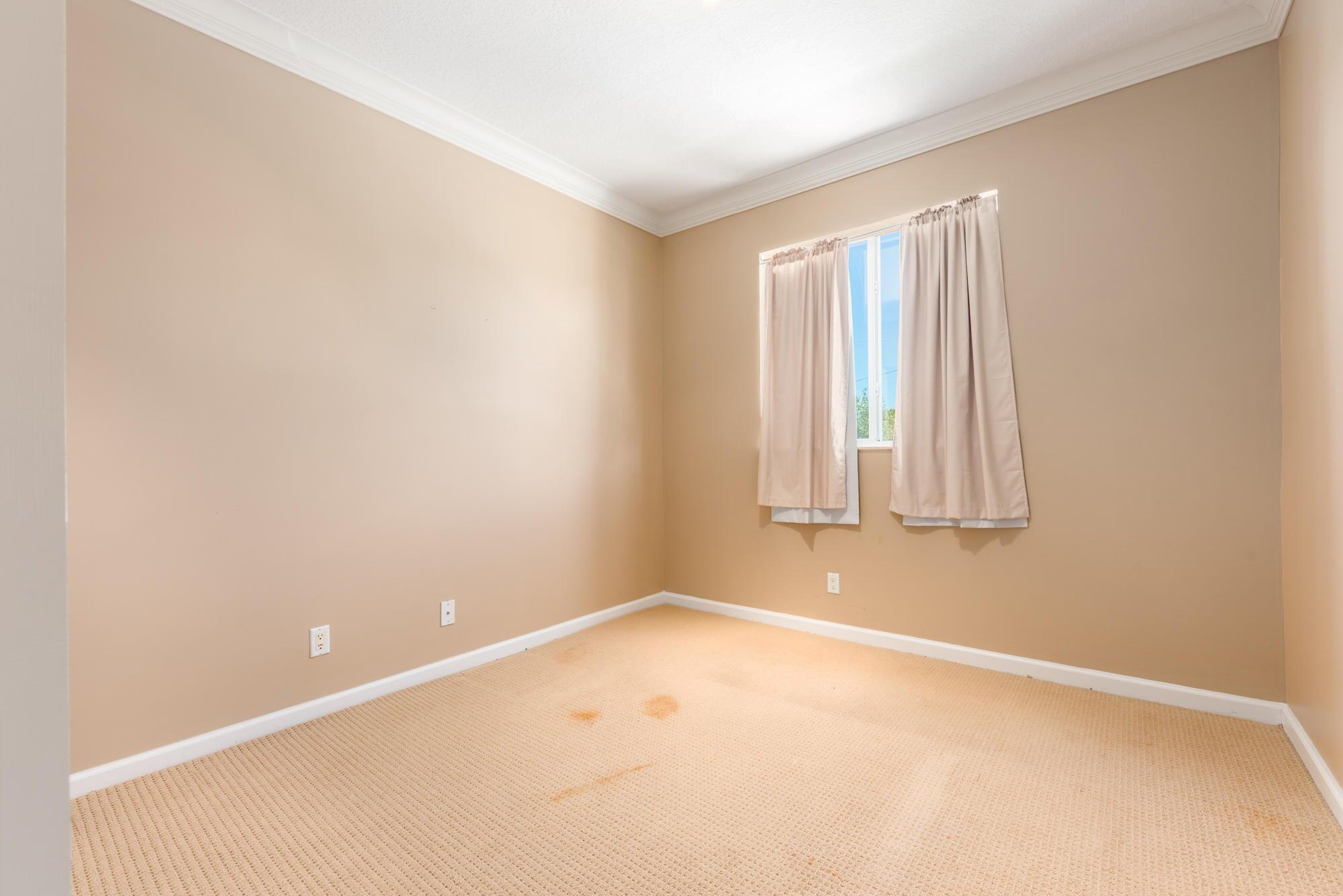 1088 Grove Park Cir Boynton Beach, FL 33436