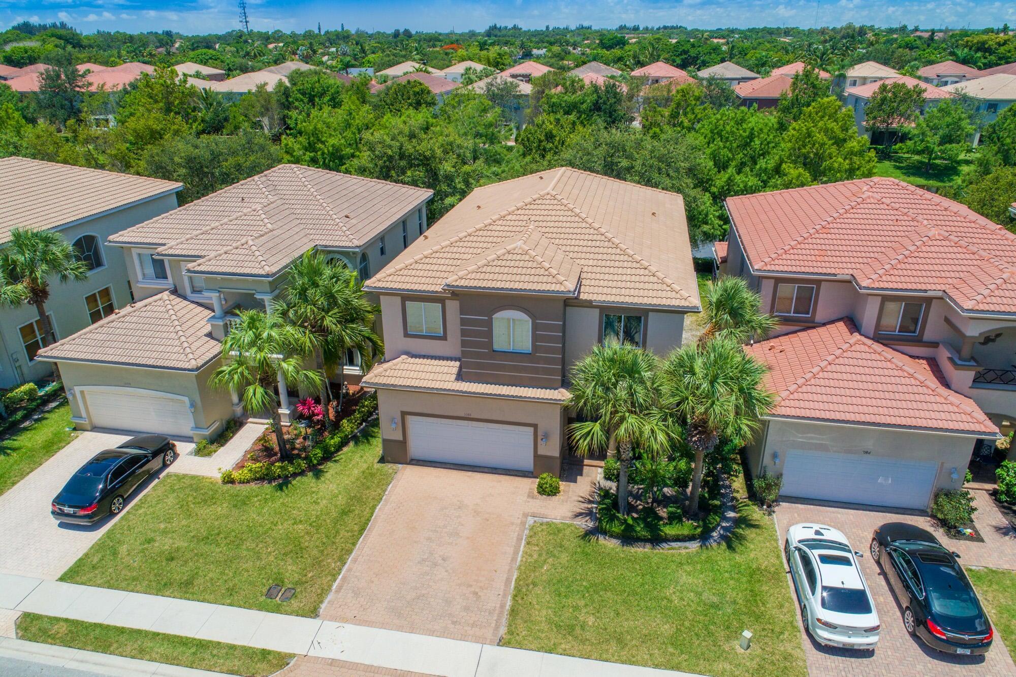 1088 Grove Park Cir Boynton Beach, FL 33436
