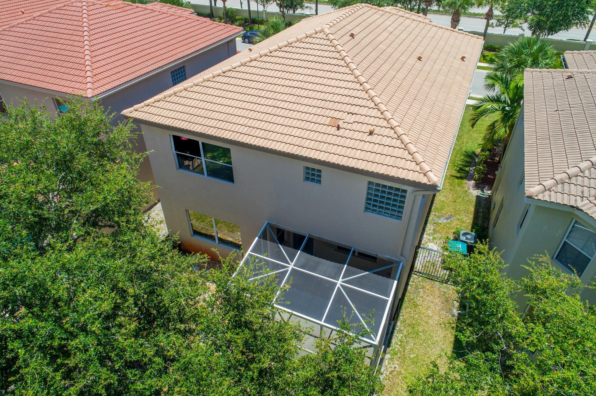 1088 Grove Park Cir Boynton Beach, FL 33436