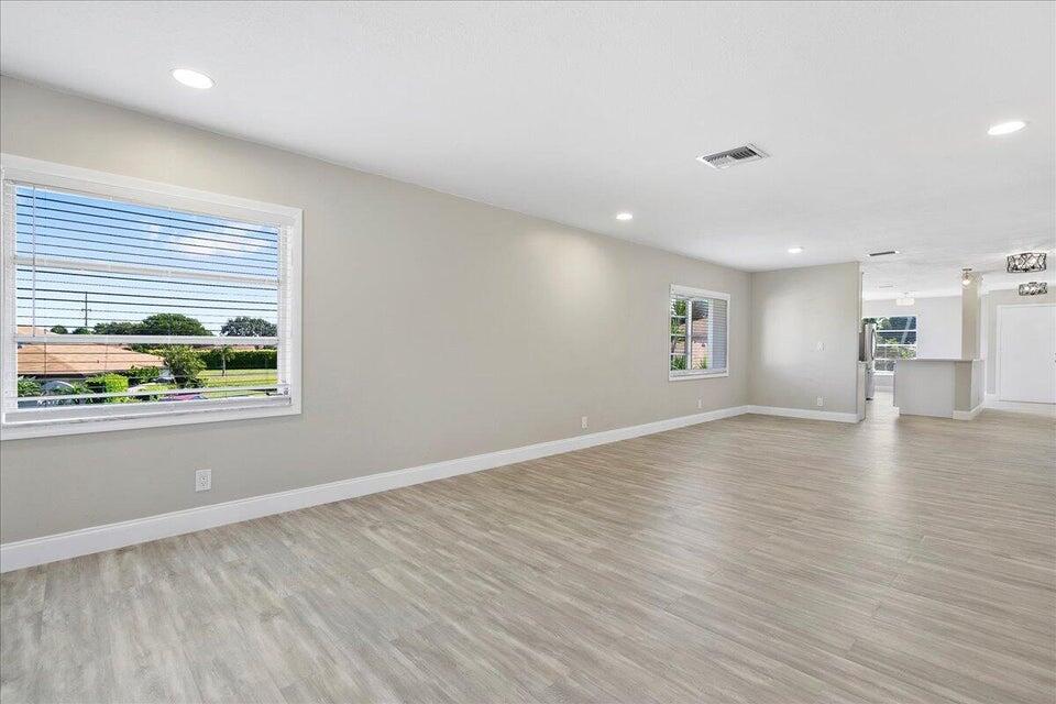 13921 Royal Palm Ct #D Delray Beach, FL 33484