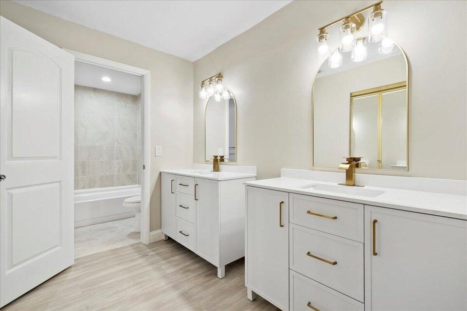 13921 Royal Palm Ct #D Delray Beach, FL 33484