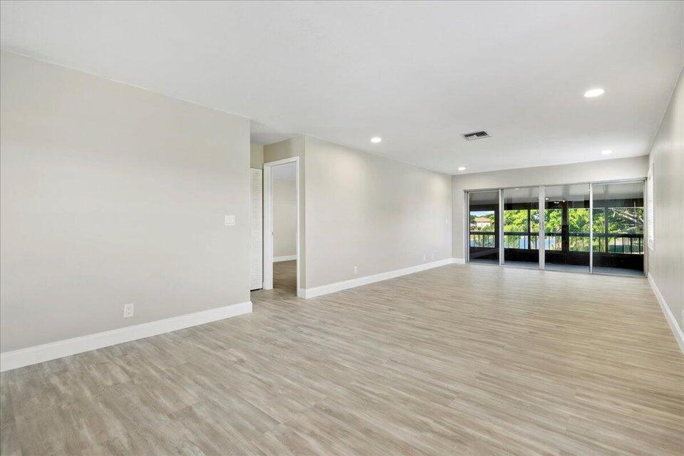 13921 Royal Palm Ct #D Delray Beach, FL 33484