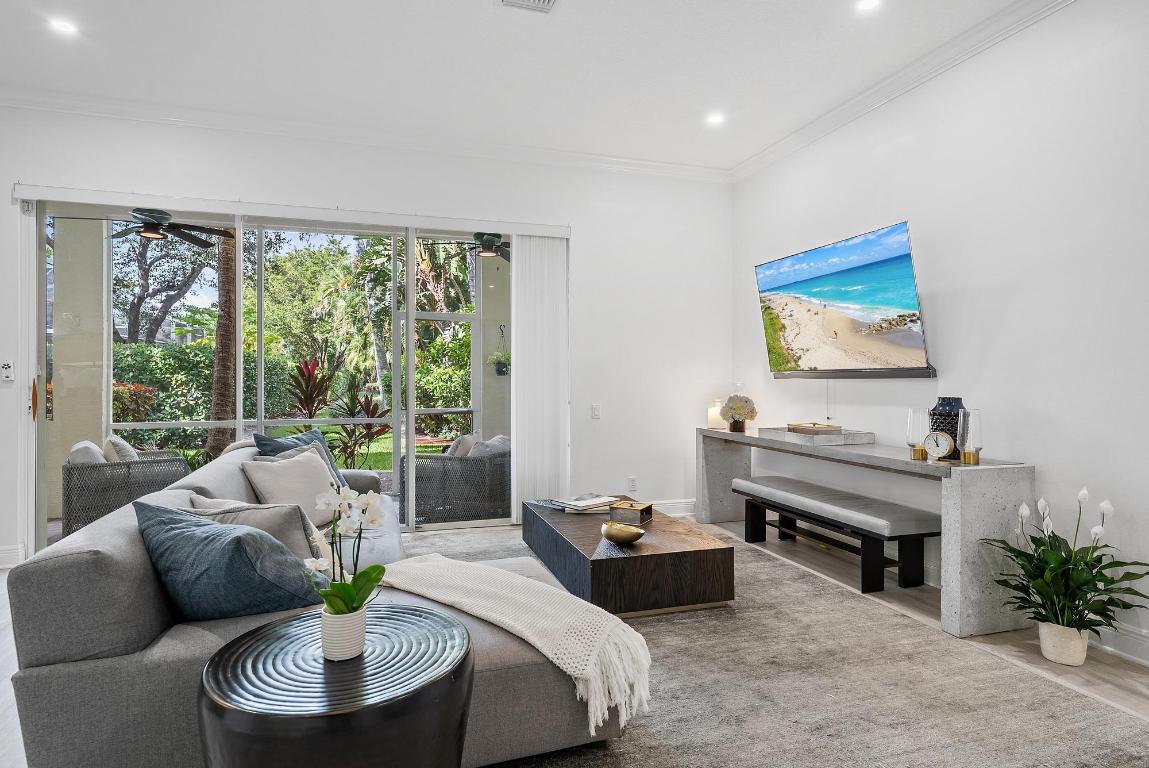 717 Cable Bch Ln North Palm Beach, FL 33410