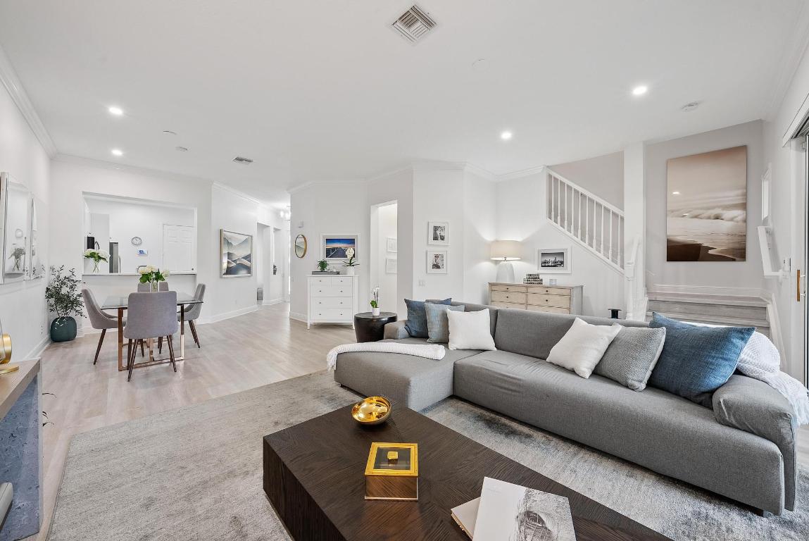 717 Cable Bch Ln North Palm Beach, FL 33410