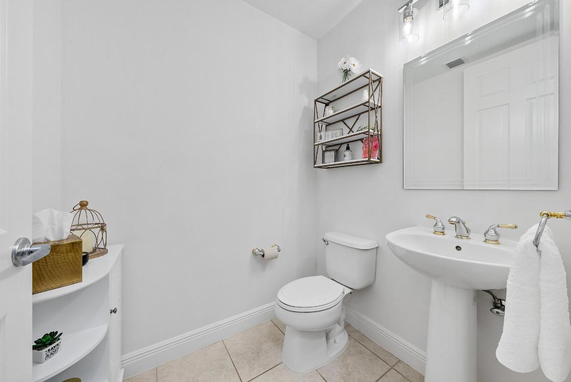 717 Cable Bch Ln North Palm Beach, FL 33410