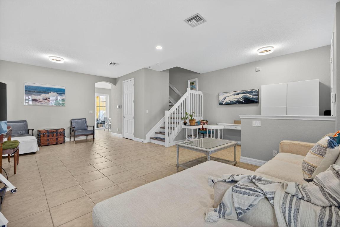 107 Ennis Jupiter, FL 33458