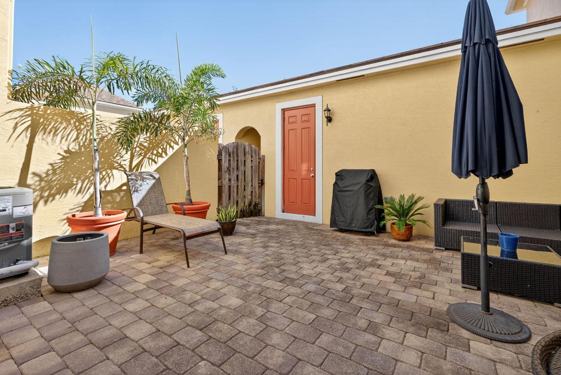 107 Ennis Jupiter, FL 33458