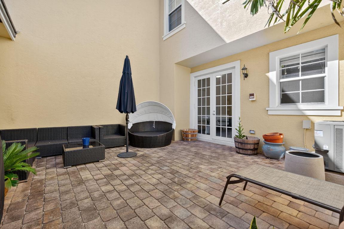 107 Ennis Jupiter, FL 33458