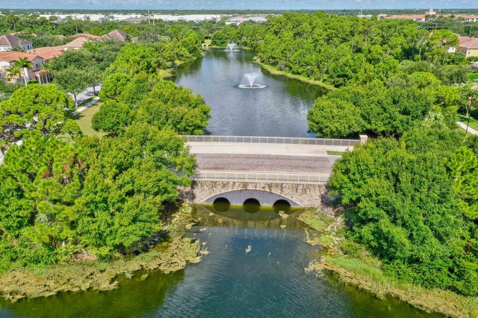 107 Ennis Jupiter, FL 33458