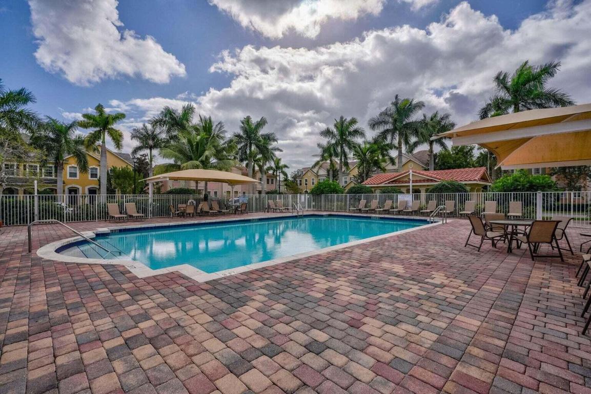 107 Ennis Jupiter, FL 33458
