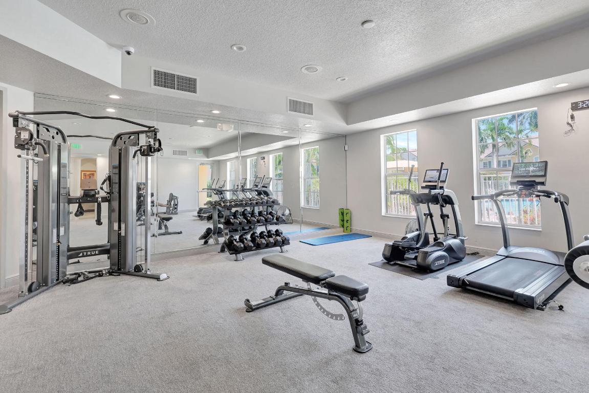 107 Ennis Jupiter, FL 33458