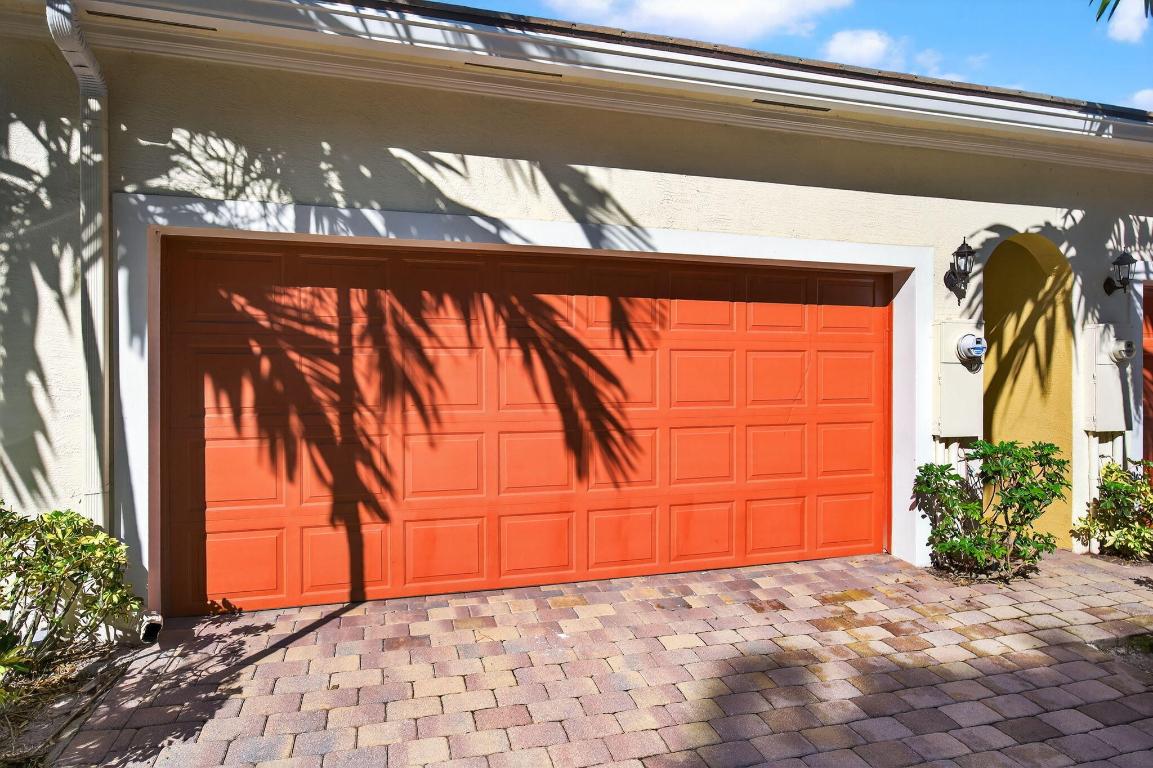 107 Ennis Jupiter, FL 33458