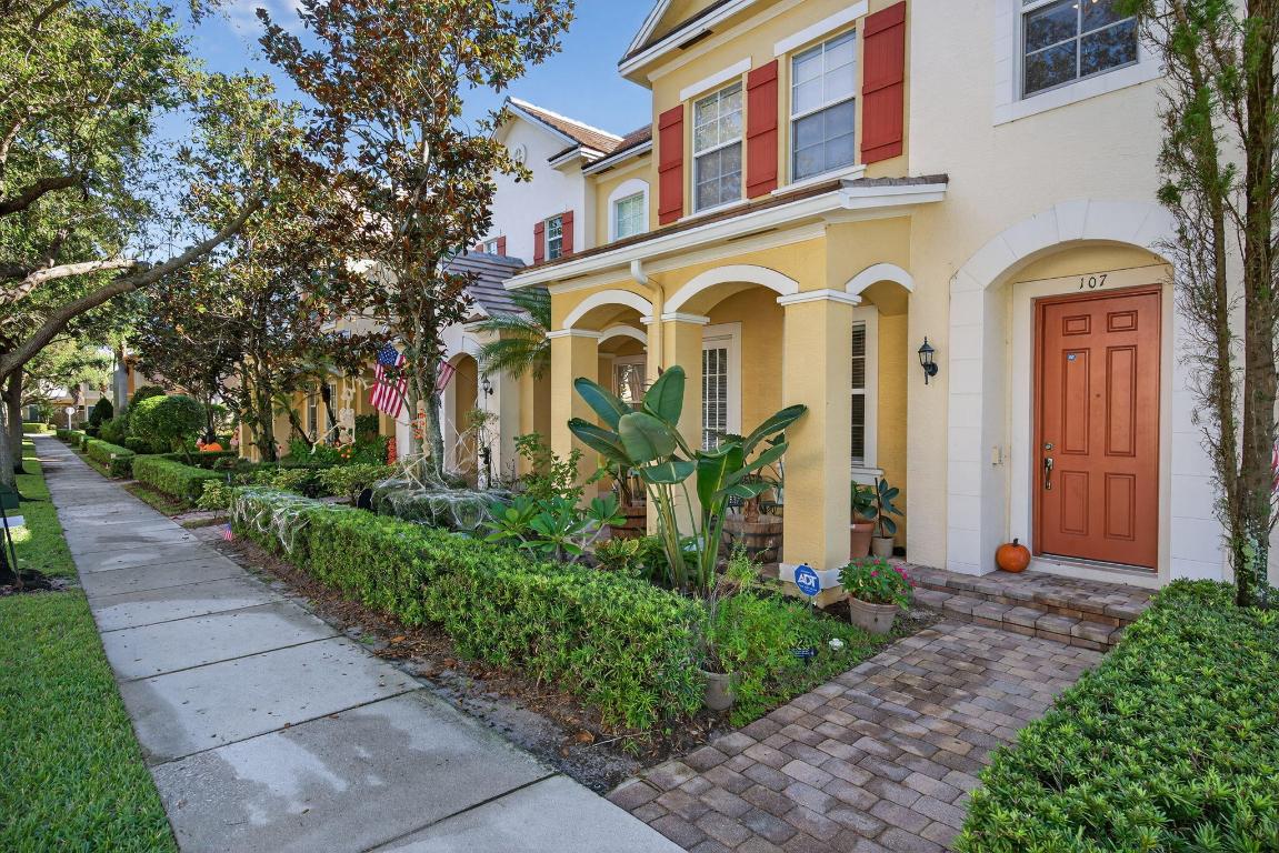 107 Ennis Jupiter, FL 33458