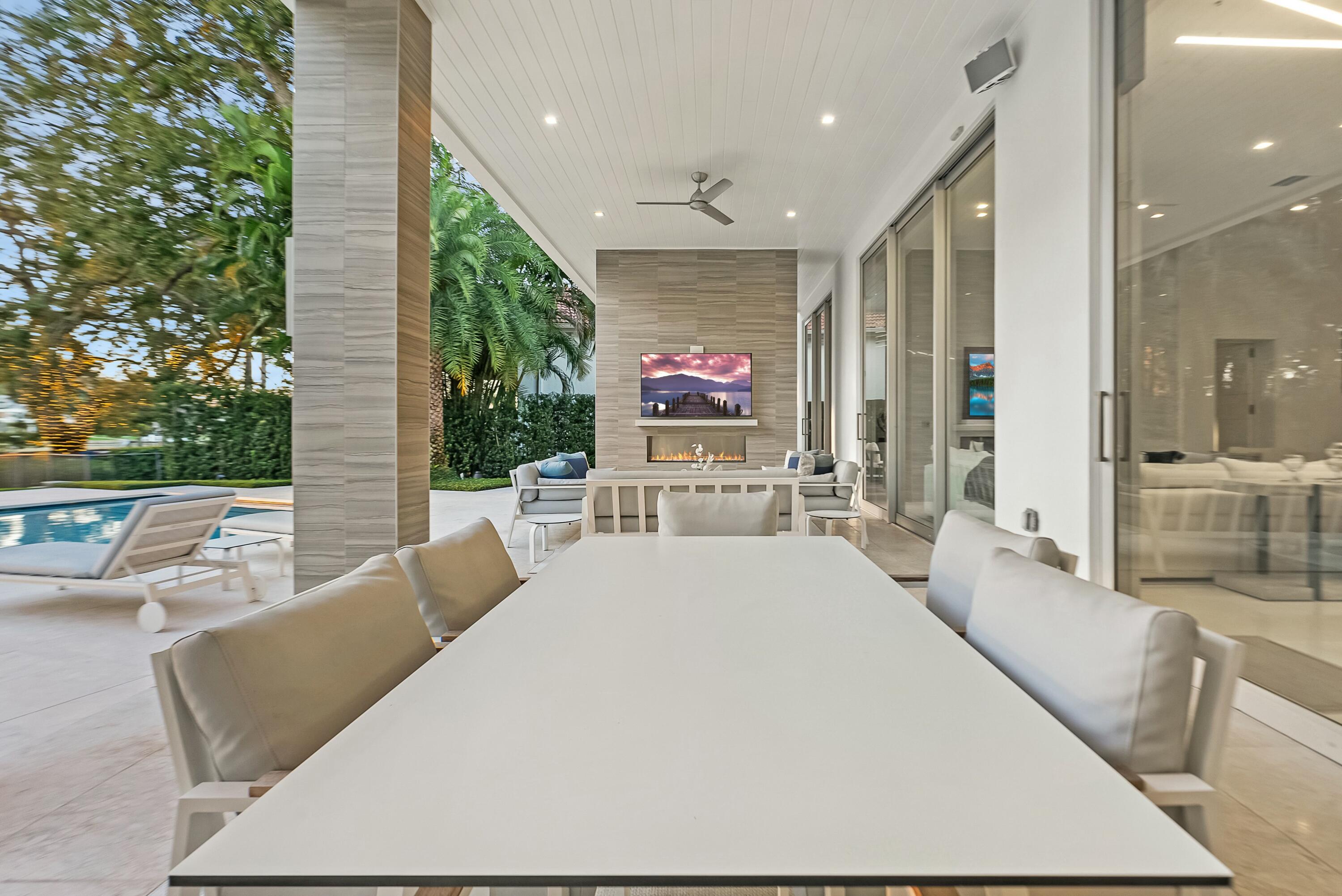 2162 Radnor North Palm Beach, FL 33408