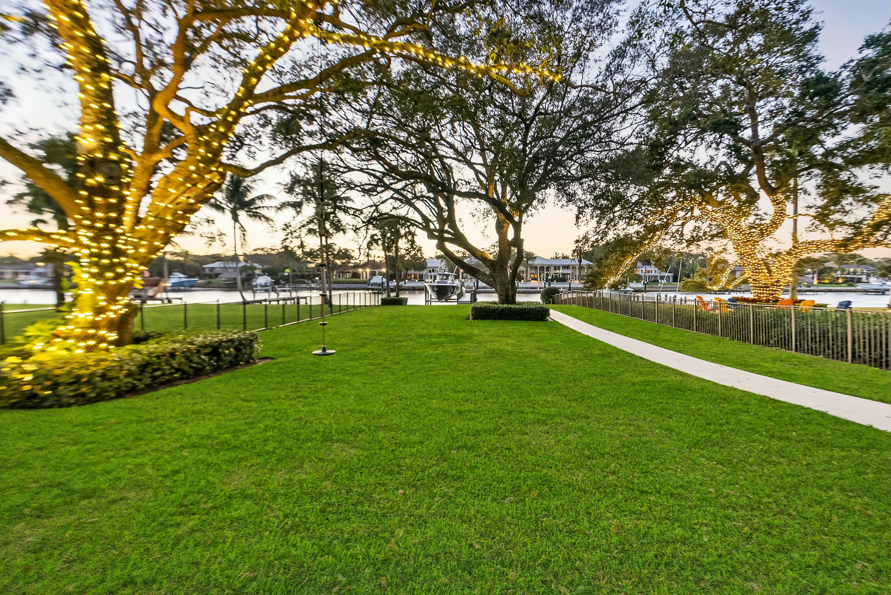 2162 Radnor North Palm Beach, FL 33408