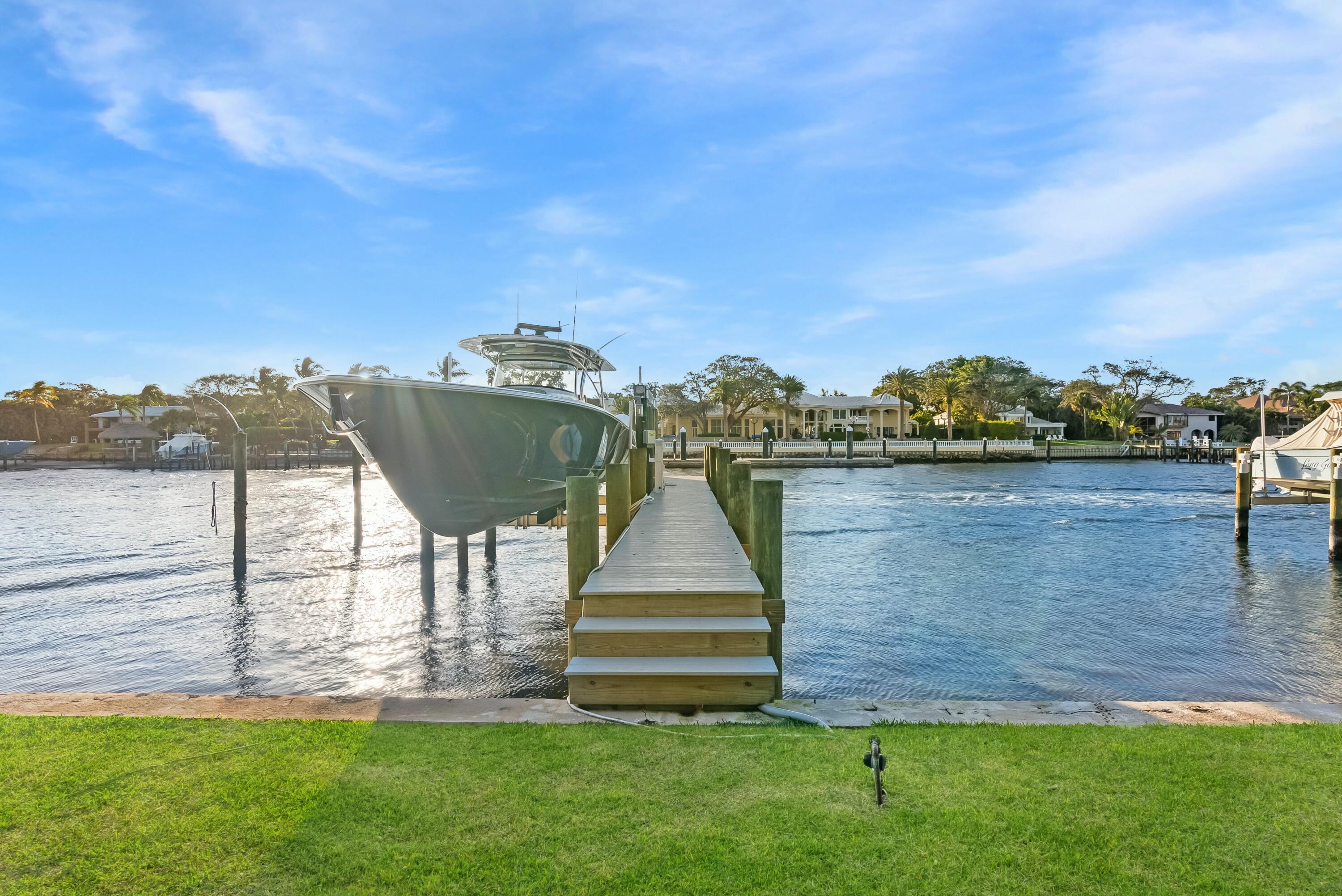 2162 Radnor North Palm Beach, FL 33408