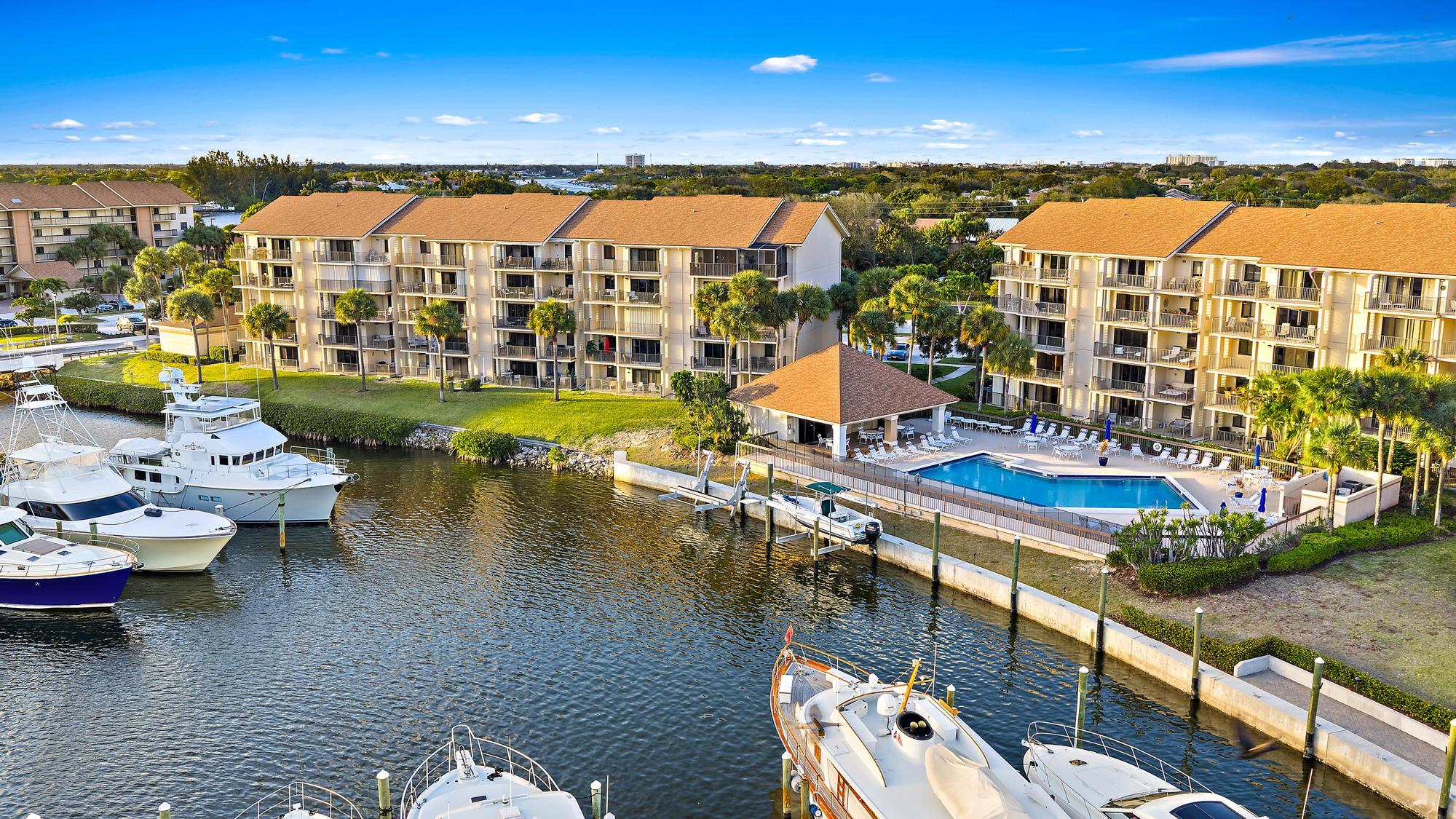 1601 Marina Isle #106 Jupiter, FL 33477