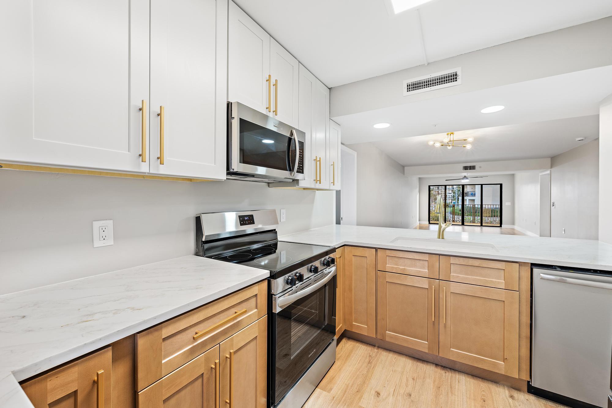 1601 Marina Isle #106 Jupiter, FL 33477