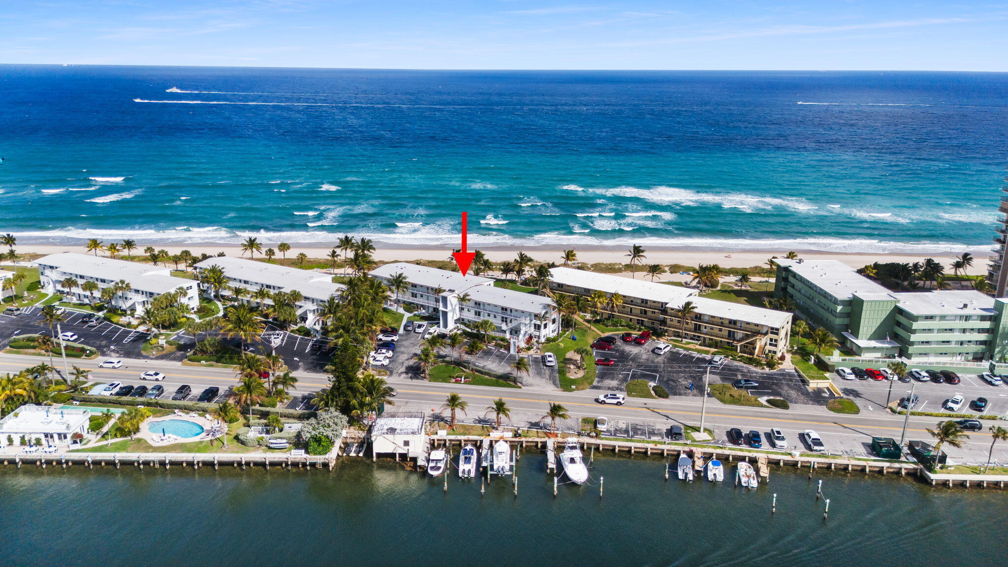 1041 Hillsboro Mile #11