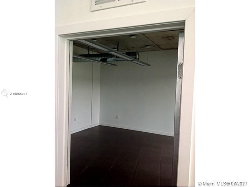 image MIDBLOCK MIAMI CONDO11