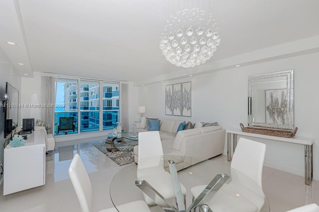 2301 Collins Ave #1424